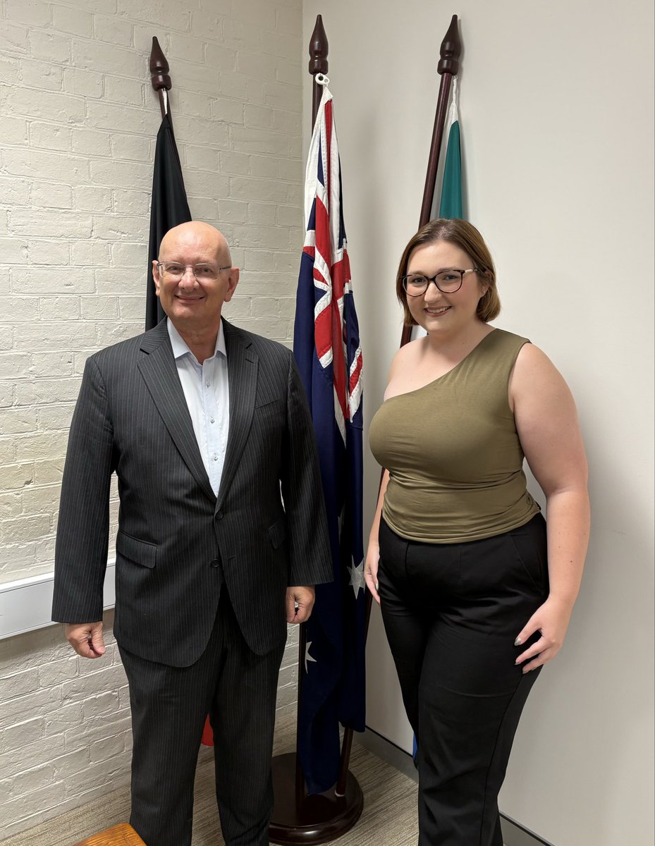 Great to meet with my constituent Asteria Grace, who will be representing Australia at the Legacy International finals in November. 

She also works with several community groups and will use her position to shine a spotlight on Ipswich. 

Well done Asteria and best of luck!