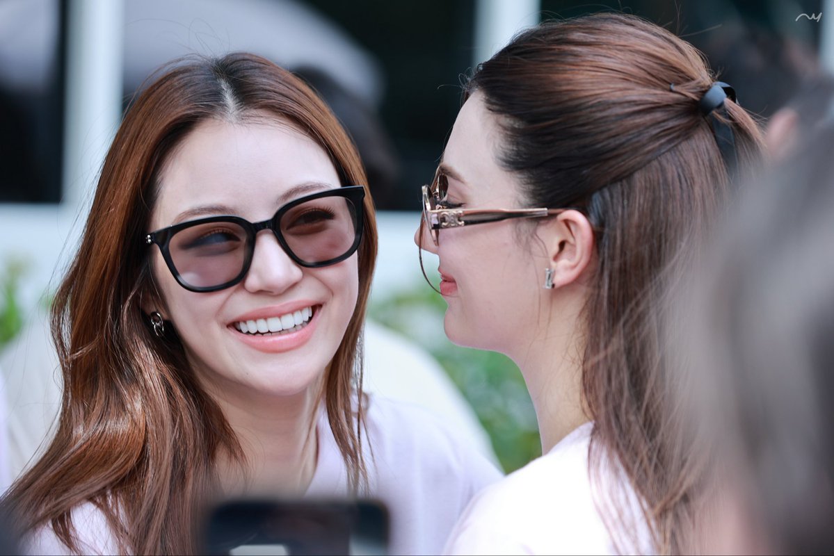 o jeitinho que ela olha pra lena🥺🤏🏻 

LENAMIU MY SAFE ZONE SERIES
#บวงสรวงรักสุดท้าย
#LenaMiu #ลีน่าหมิว