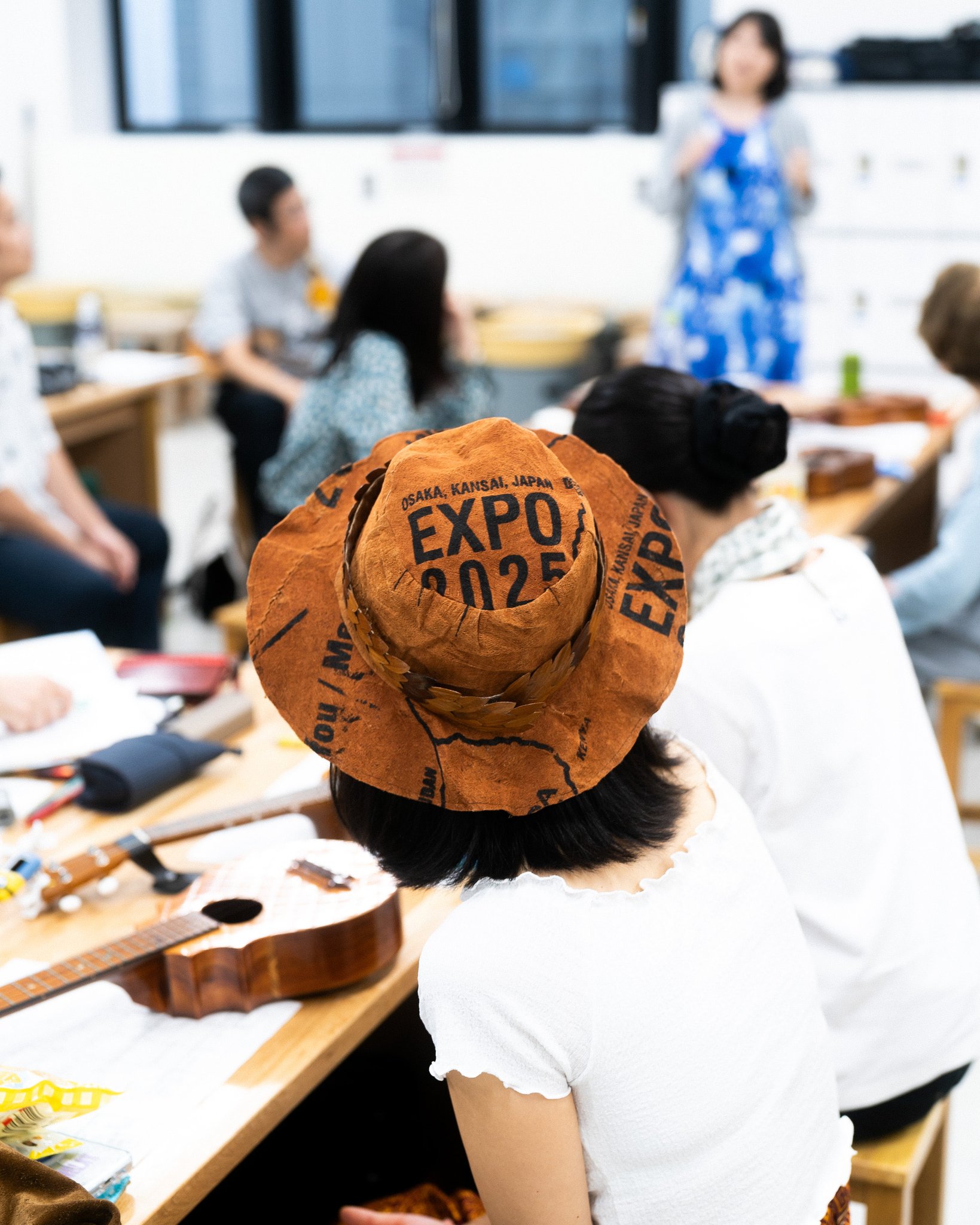 新品　万博　ウガンダの木の皮の帽子 新品万博ウガンダの木の皮の帽子値下げしました。