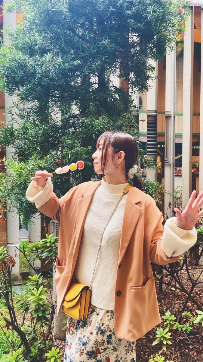 🍭お・ま・け🍭

遠征先で、あまりプライベートの時間を設ける機会を作れずに帰ることが多いのですが、せっかく久々に大阪まで来たのだから...！

一泊して、靴下買うところからスタートして（！）🧦
食べ歩き満喫してきた🐙
目移りする程、楽しくて華やかな街！