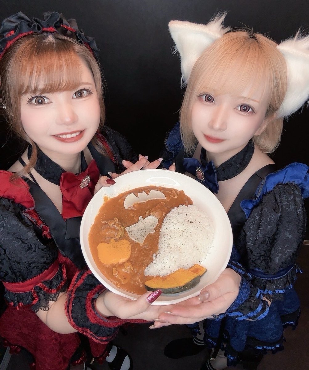 ぴあいん🐈🎃
カレーDAYだよ〜〜！！！
今日はハロウィンカレー🍛🎃
チーズとカボチャが乗ってるよ✌️
いっぱい食べてね💘
#でぃすとぴあ