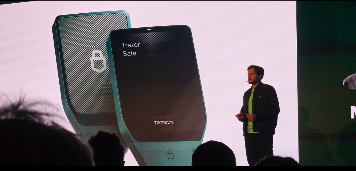 New Trezor Safe 7 is out - embedding the Tropic01 secure element. We entered in a new era for hardware wallet. 

Congratulations to the whole <a href="/Trezor/">Trezor</a> 
team 🙌