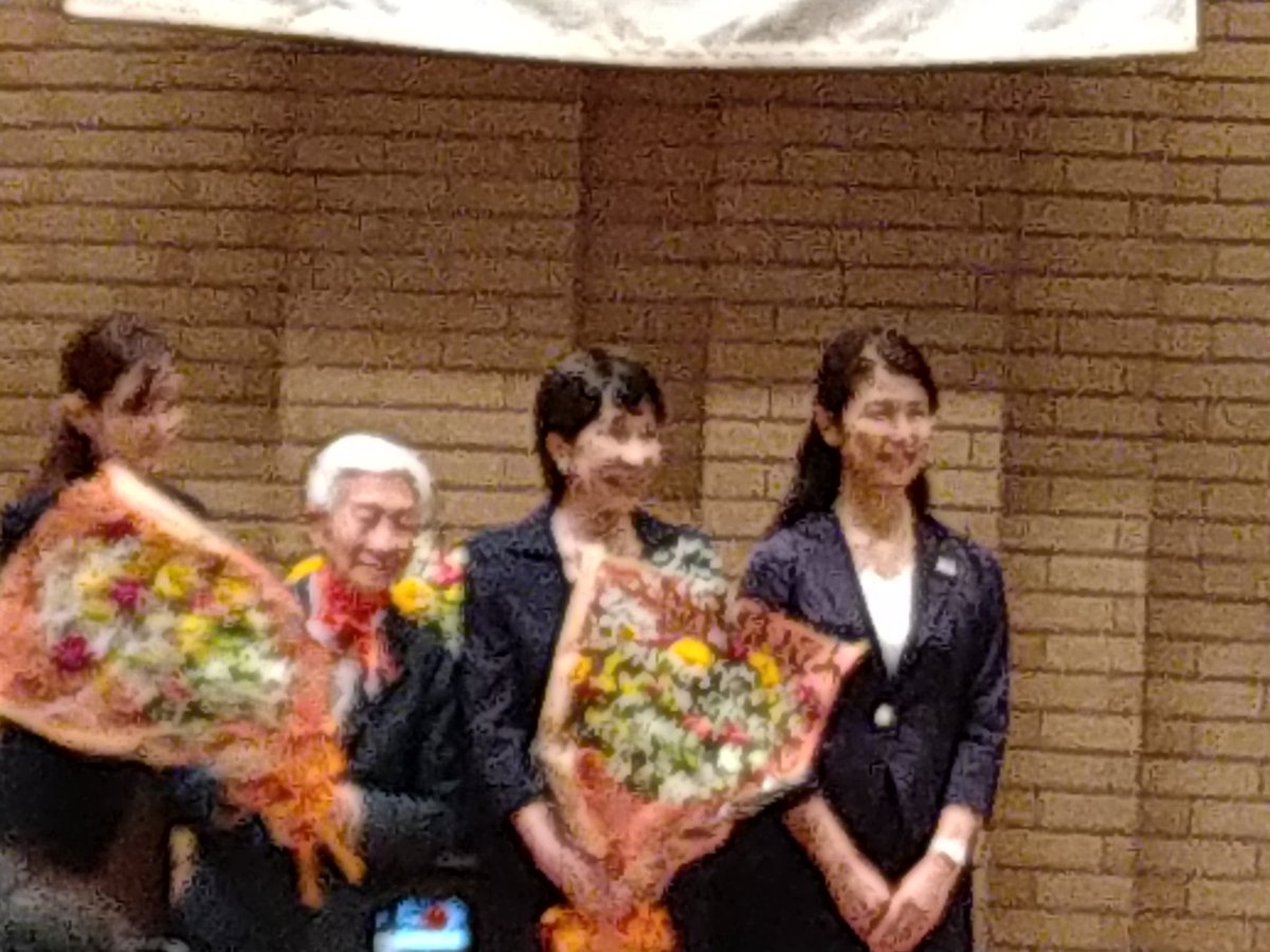 hiroshi2784's tweet photo. 高市早苗総理大臣、おめでとう御座います　岸田、石破政権で失ったモノは膨大　その尻拭いと新たな政策実行はイバラの道ですが、高市さんを応援します。身体に気を付け日本を取り戻して下さい https://t.co/gNYPeI3Ydg