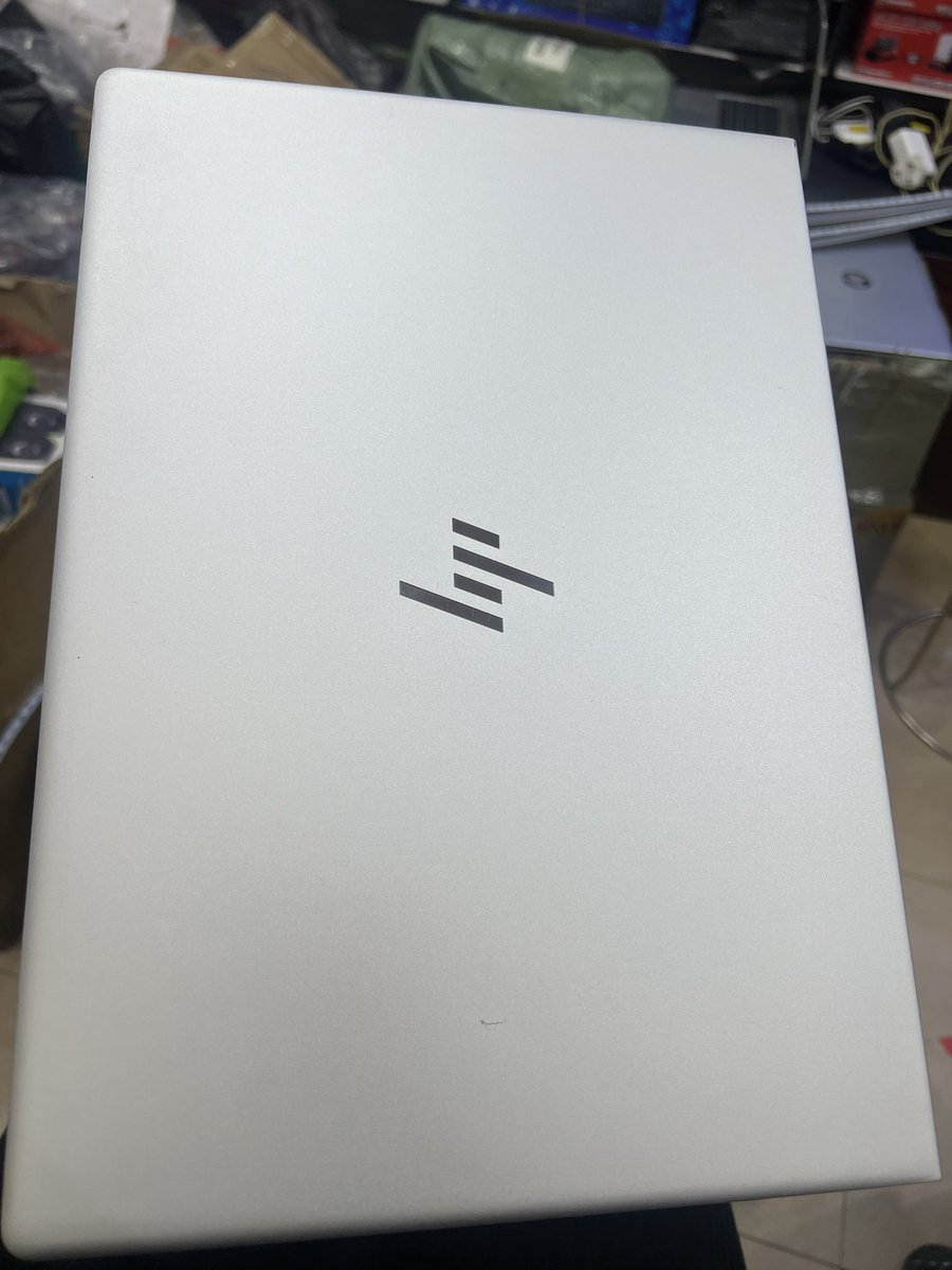 I want to tell you guys a story but 1st dm me your laptop orders with specifications and budget tulabe 😂💃🏻