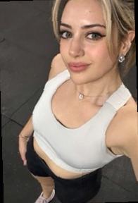 Supercdouble1's tweet image. crying over a sandwich because carbs are mood enhancers 🍞😭