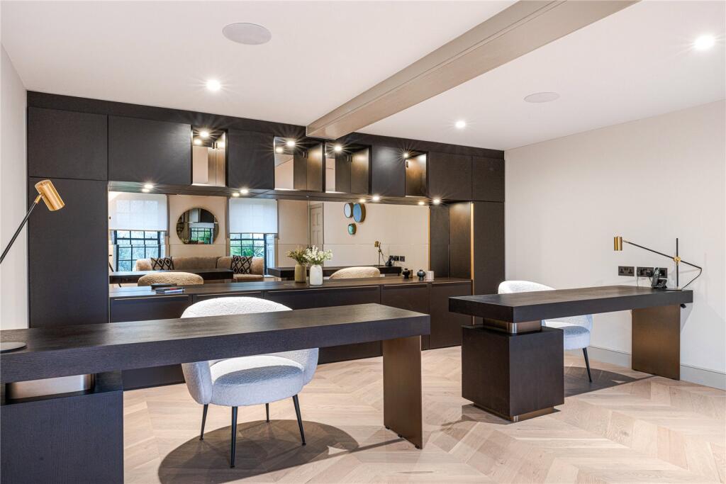 Scossa_Design's tweet image. Jersey study redesigned: Pianca cabinetry that balances function with heritage. See more at scossa.co.uk

#Scossa #InteriorDesign #HomeDecor  #DesignerFurniture #HomeInspiration #FurnitureDesign #LuxuryInterior #HomeInterior #InteriorGoals