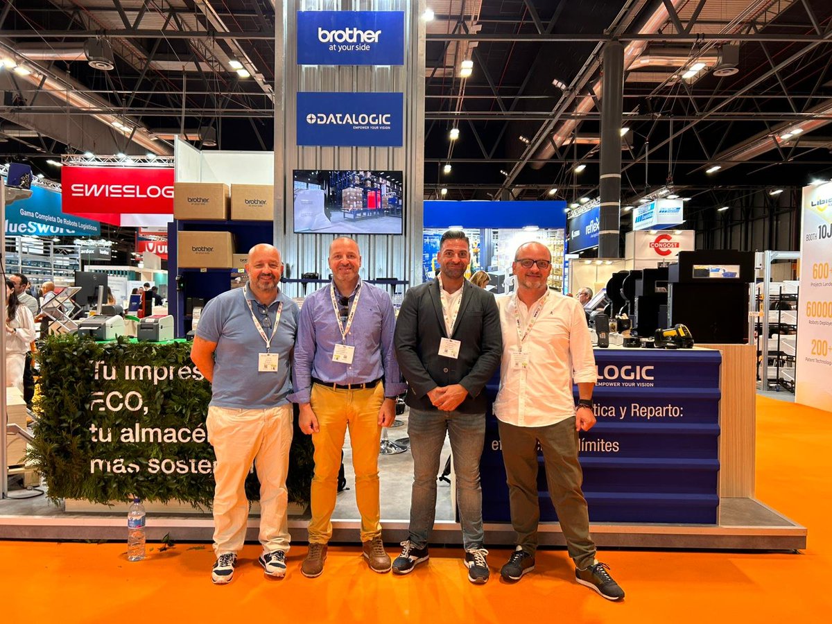 Copicanarias's tweet image. Nuestro equipo pasó la semana pasada por #LogisticsAutomationMadrid para descubrir lo último en #Automatización y #Digitalización para el sector de la #Logística 🚀 y traerlo a las empresas canarias del sector💡

 #Tecnología #Innovación