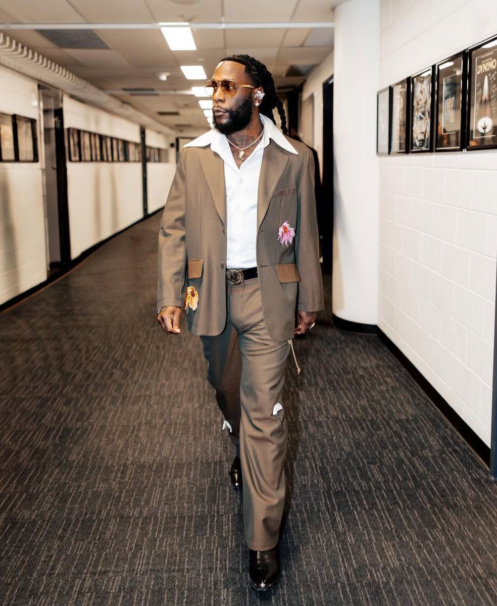 Burna Boy looking Stylish in New Photos 📸🤩