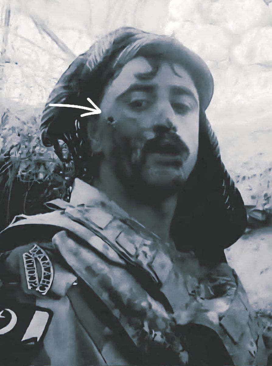 ہماری افواج انٹیلیجنس ایجنسیاں دن رات ملک دشمن عناصر کے خلاف آپریشن کر رہی ہیں ہر ٹائم اپنی دعاؤں میں جوانوں کو ضرور یاد رکھیں
پاک فوج زندہ باد پاکستان پائندہ آباد۔