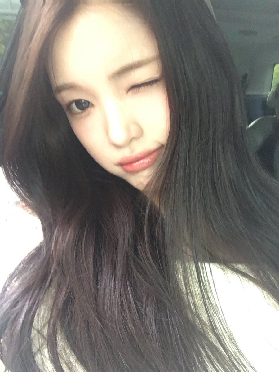theH2HGLOBAL's tweet image. 251021 YUHA WEVERSE POST

#Hearts2Hearts #하츠투하츠 #H2H @Hearts2Hearts