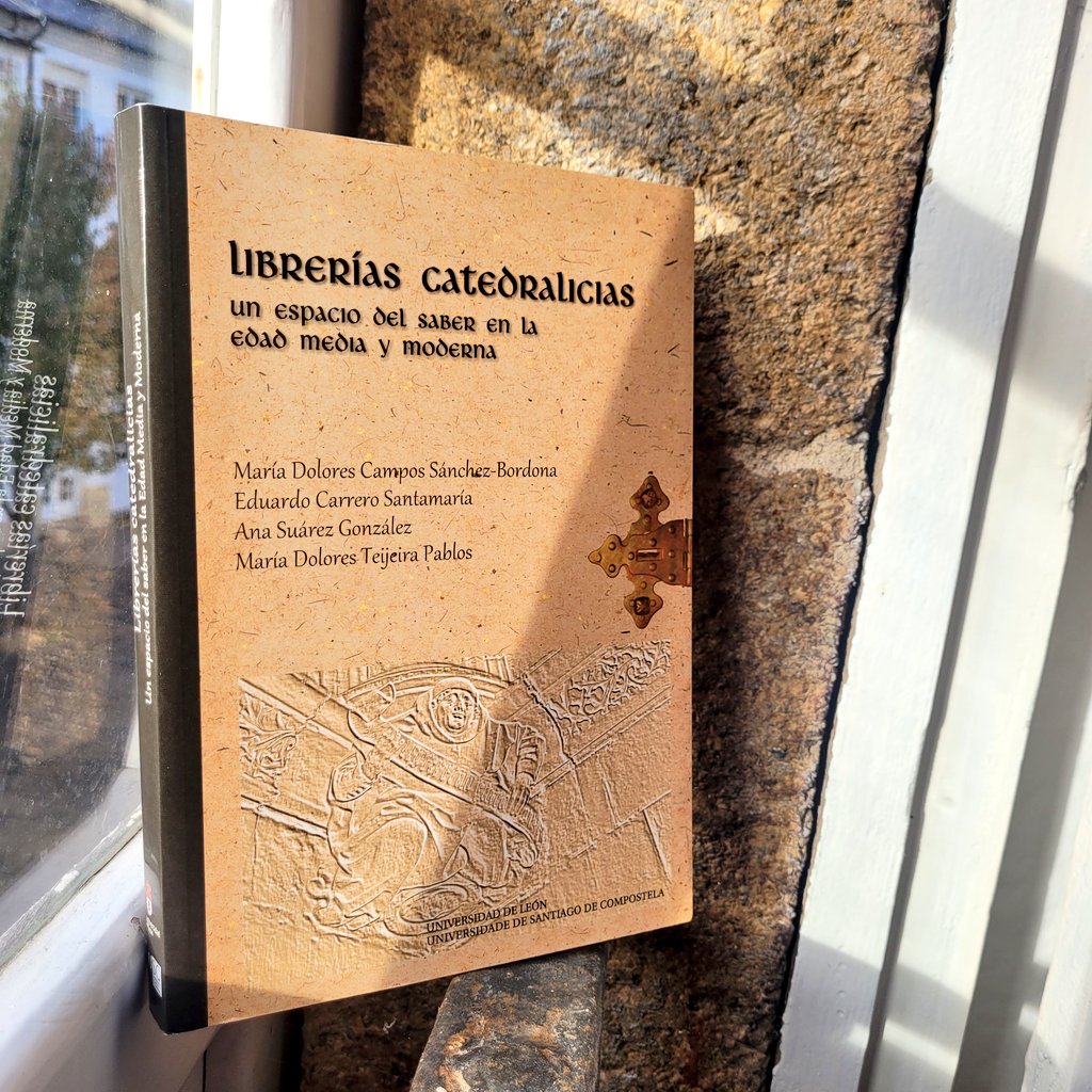 bibliotecas_MF's tweet image. 🏛️💥 Para celebrar o #DíaDasBibliotecas2025 #ContraADesinformaciónBibliotecas #LibraryDay, no Seminario de #Mondoñedo recollemos unha pequena mostra bibliográfica sobre #bibliotecas. A ver que vos parece!

Atoparades + fotos no instagram.com/bibliomondoned…

FELIZ DÍA!!!!! ⭐⭐⭐⭐⭐