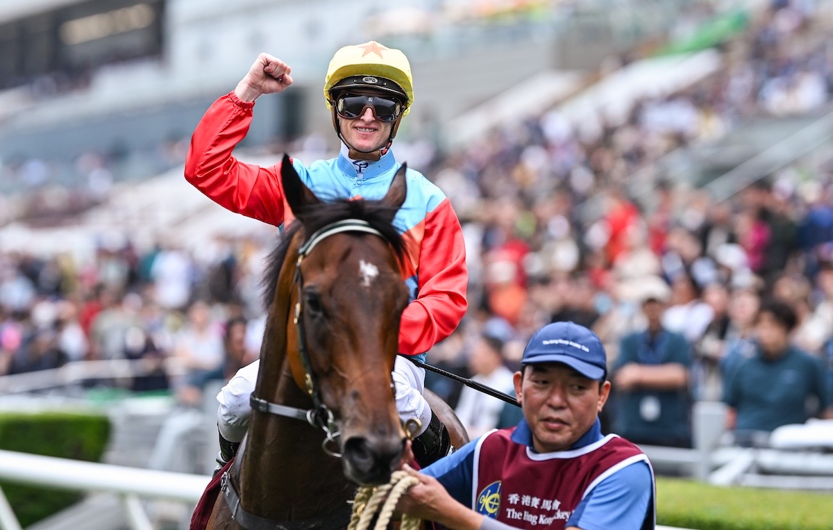 TRCommentary's tweet image. GLOBAL HORSES RANKINGS, OCT 19

1⃣🇭🇰Ka Ying Rising
2⃣🇫🇷Calandagan ⬆️(#4)
3⃣🇺🇸Sovereignty
4⃣🇺🇸Fierceness
5⃣🇦🇺Via Sistina
6⃣🇬🇧Rebel&apos;s Romance
7⃣🇺🇸Journalism
8⃣🇬🇧Ombudsman ⬆️(#9)
9⃣🇬🇧Trawlerman ⬆️(#24)
🔟🇮🇪Delacroix ⬆️(#12)

Full list: bit.ly/35hAv6C