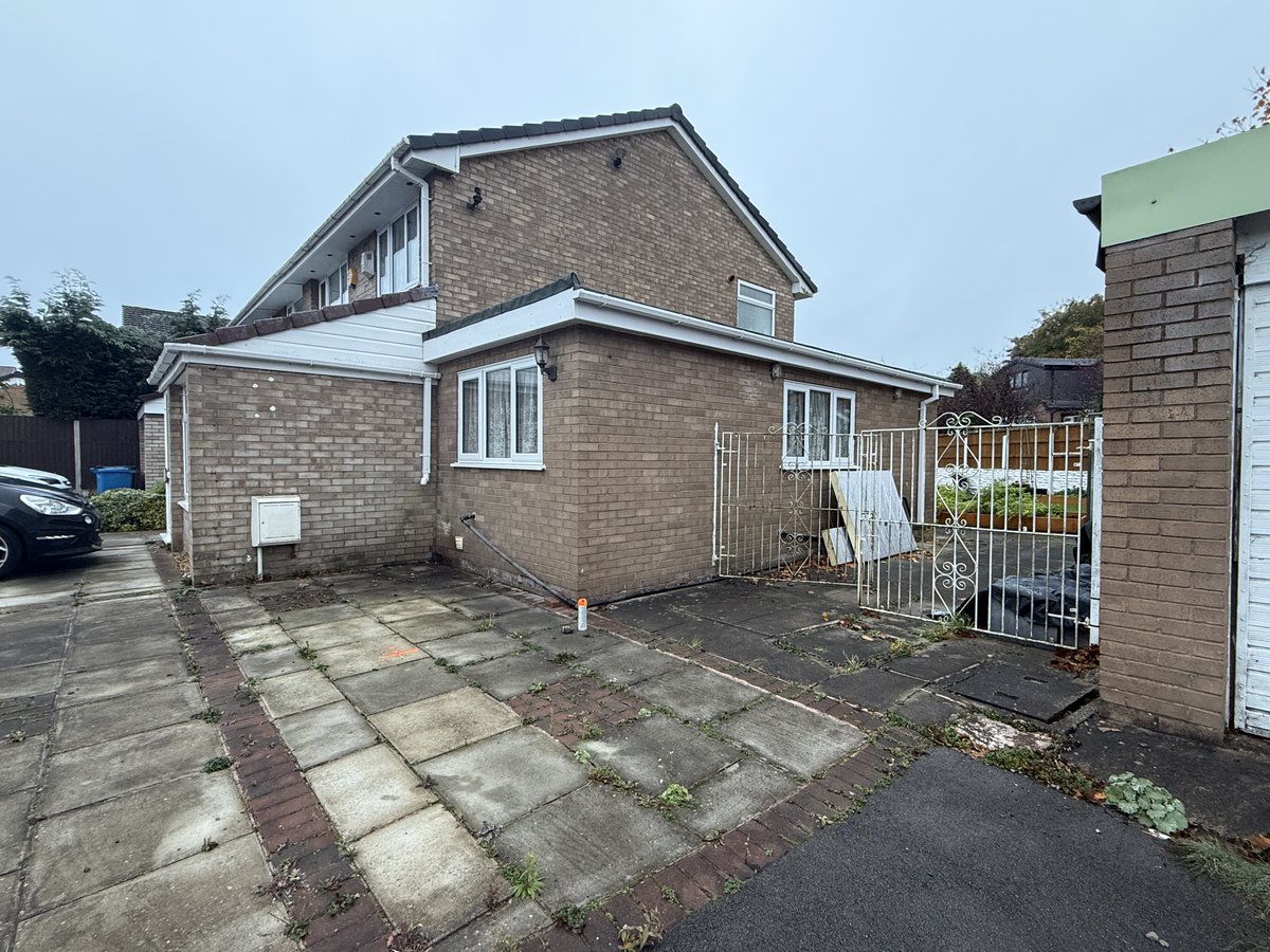 ParklandsNW's tweet image. This week we’ve started a Disabled Adaptation project which includes:

🧱 Small front extension
🛠️ Full kitchen remodel
🛏️ New downstairs bedroom
🚿 Purpose-built wet room
🚪 Widened doorways

Stay tuned for the end result! 👀

#AccessibleLiving #Adaptations #ParklandsServices