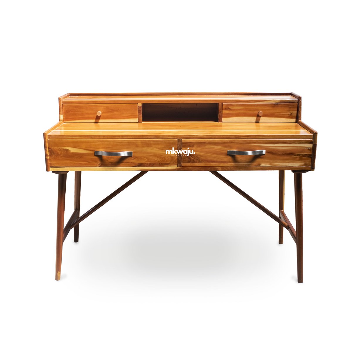 fenwickooko's tweet image. From the very beginning of the design process, our team carefully selects premium, sustainably sourced hardwoods such as mahogany, teak, and cypress known for their strength, rich grain, and natural resilience.