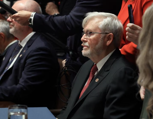 🤣🤣🤣What a wonderful day for Australia. This sanctimonious, arrogant, vile, corrupt, destructive narcissist piece of excrement just got humiliated in front of the whole world. On the downside, if he resigns, the nasty little toad will be coming back here.