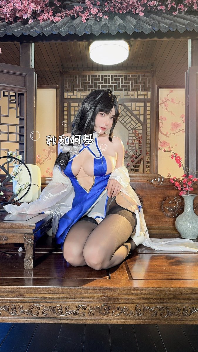 定制的黑丝版本 https://t.co/5bPdtjH0pH