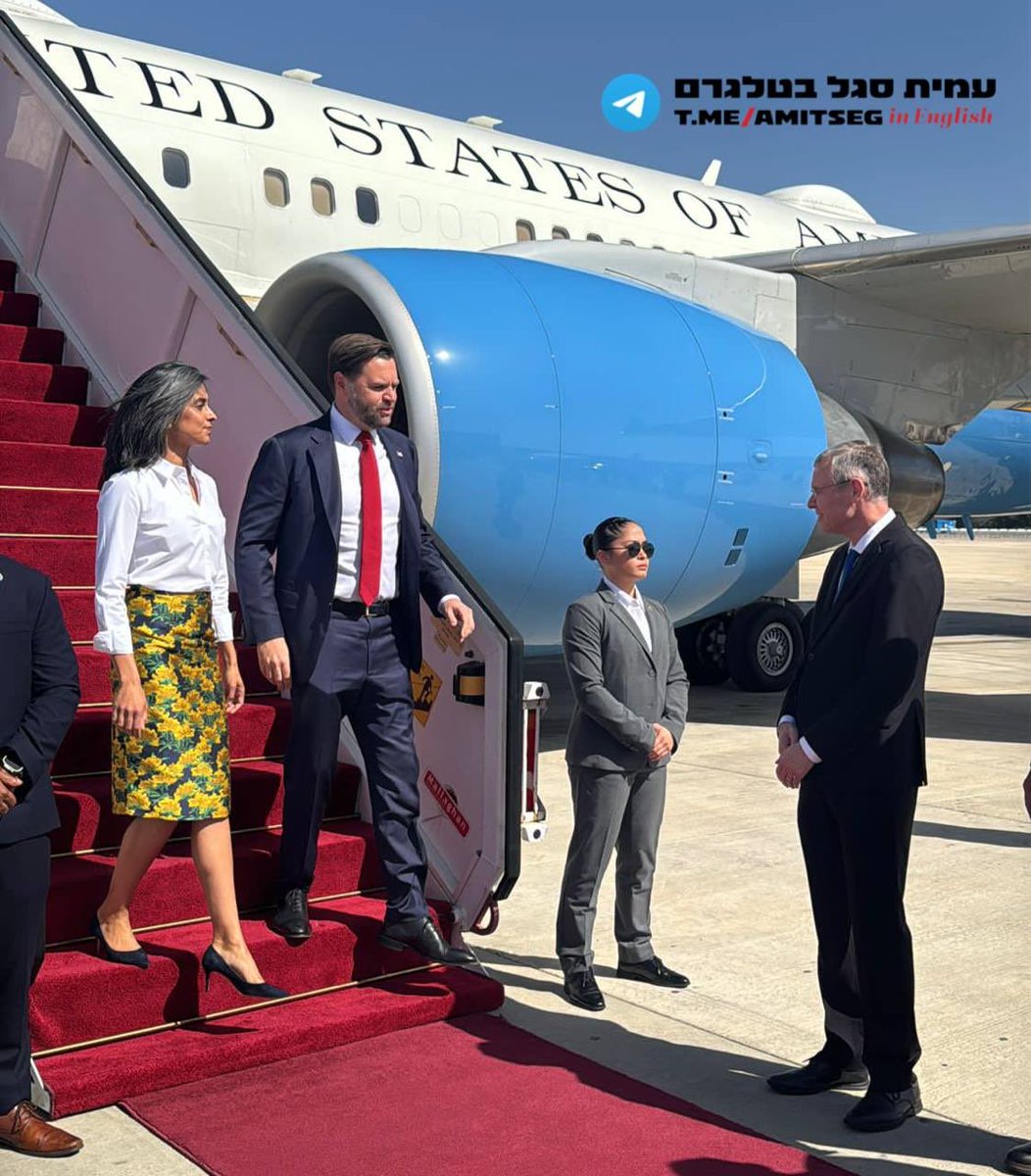 🚨 Vice President Vance arrived in Israel, where Deputy Prime Minister Levin welcomed him.
