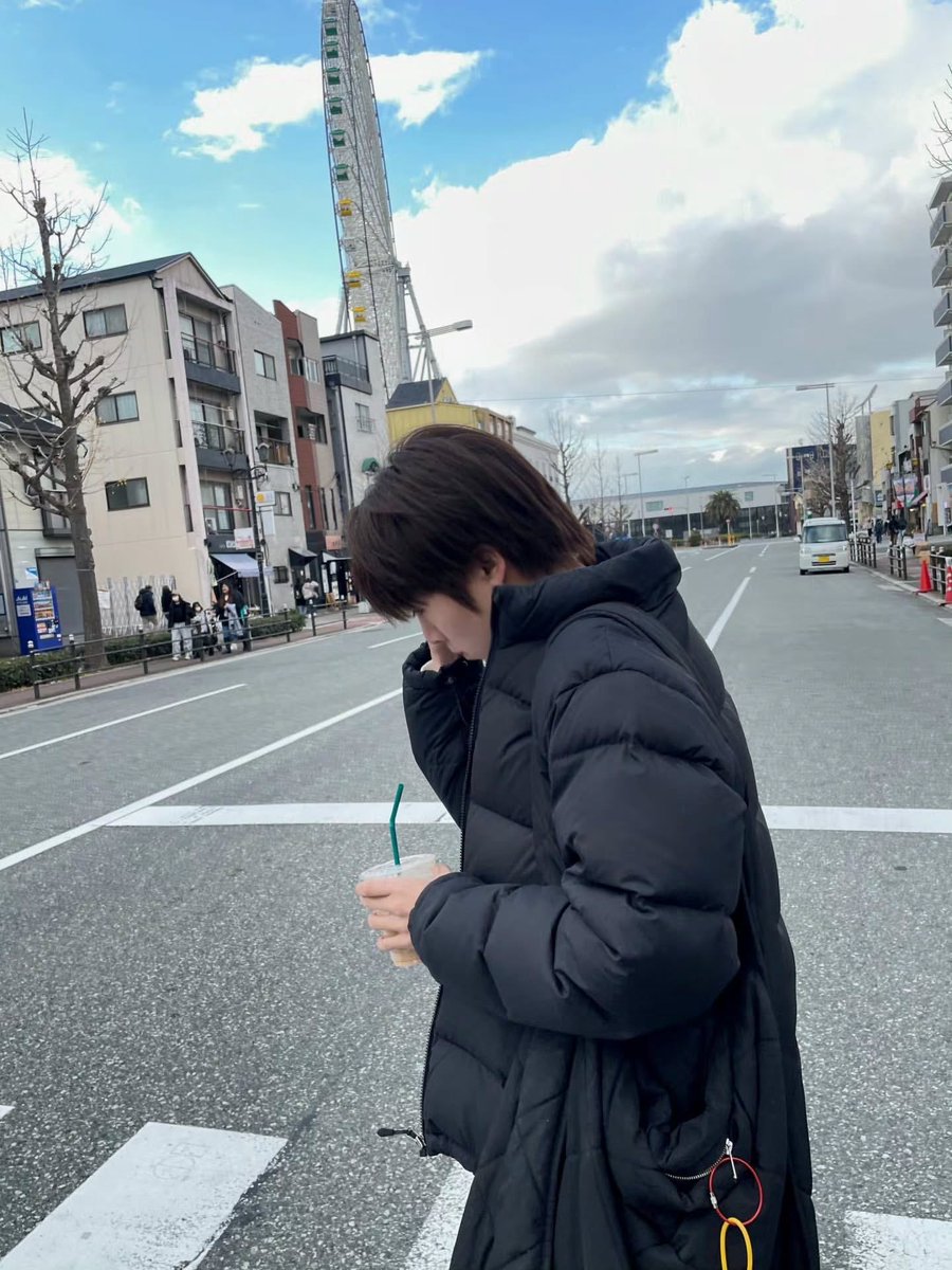 tutorvm_fc's tweet image. [ 211025 ] #TUTOR_VM 
IG post update ✨🤍

jp

#TUTOR_CIRCRL #CIRCRL
🔗 instagram.com/p/DQEOMSjCYX0/…