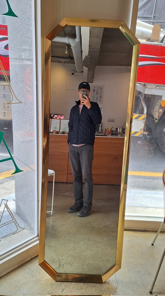 AdamsuMus's tweet image. OBJECTS IN MIRROR ARE CLOSER THAN THEY APPEAR
@AlloraNetwork