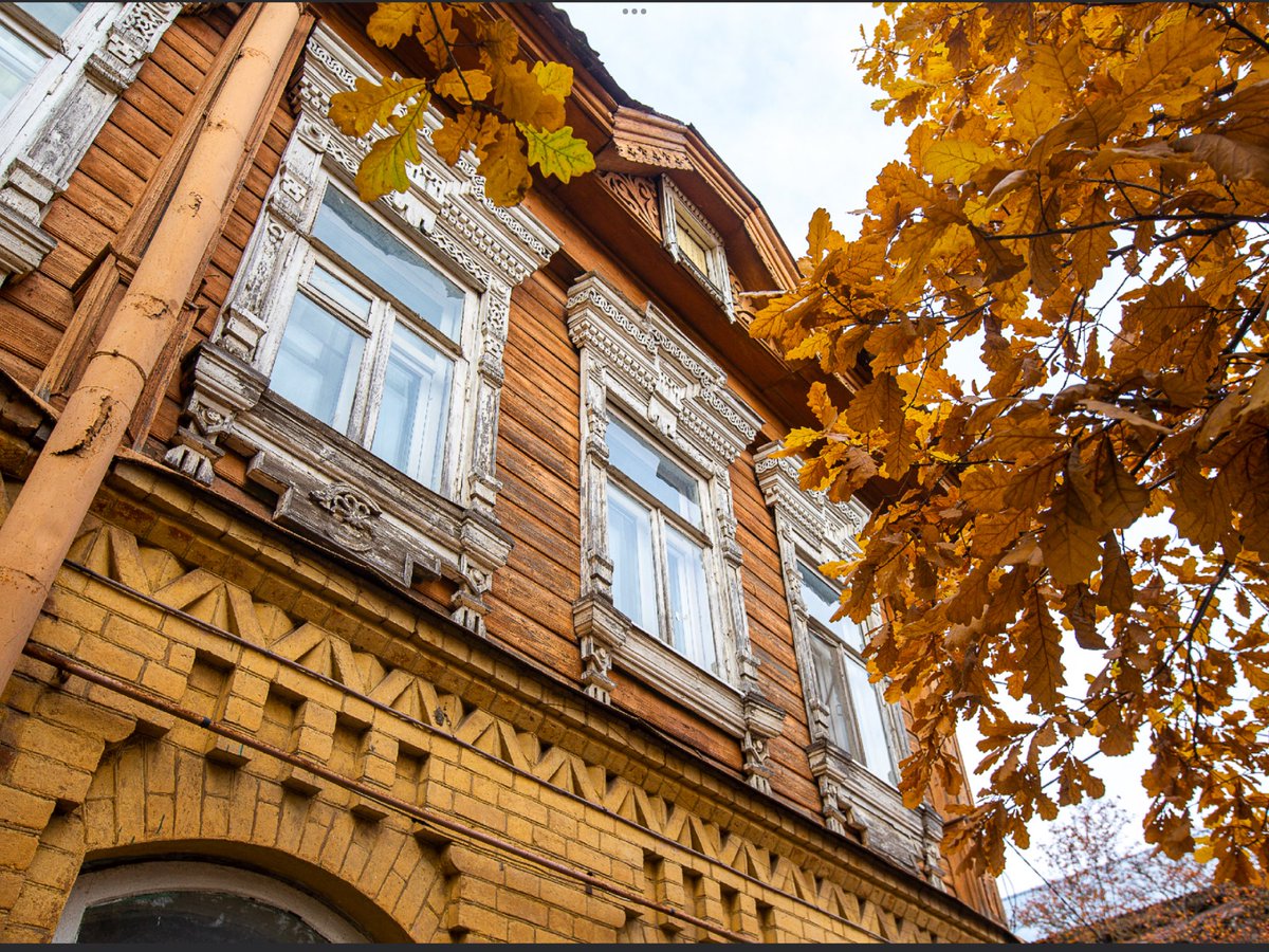 Lora020563's tweet image. Кострома - «колыбель» династии Романовых, родина Снегурочки и город «Золотого кольца».
Город, известный своим ювелирным мастерством и уникальными ремёслами.
Исторический центр города имеет планировку, напоминающую раскрытый веер, которую утвердила Екатерина ll.

Осенняя Кострома.