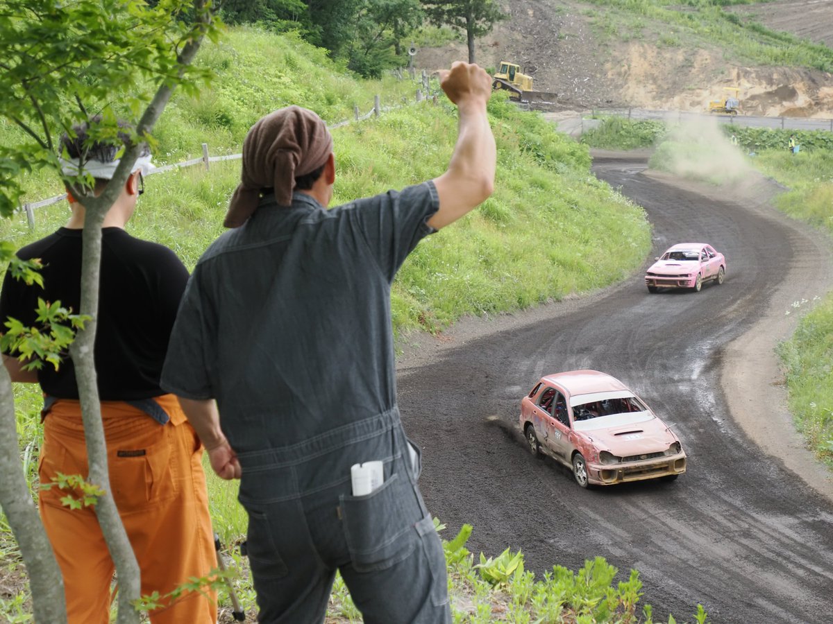 erg_win's tweet image. ｶﾝｶﾝｶｰﾝ!!!皆さんにお知らせです！

今度の10/26(日)、ジャパンオフロードレースがサーキットパーク切谷内(青森県)で開催です！

「ナンダコレ！」って展開が続いた今シーズン。
最終戦には何が待ち受けてるのか…？

遠方からの観戦もぜひぜひ！
#ジャパンオフロードレース #JOR