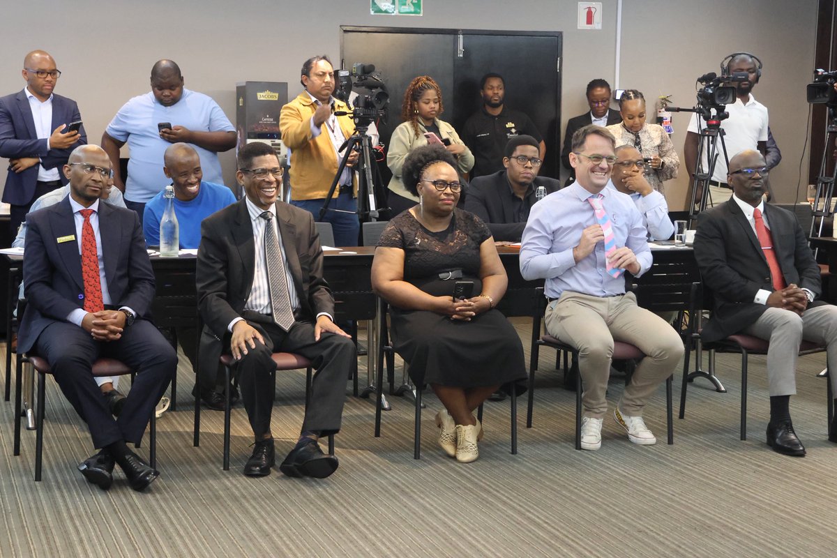 KZNPublicWorks's tweet photo. The joint media briefing between KZN Department of Public Works and Infrastructure, KZN Department of Agriculture and Rural Development and KZN Department of Economic Development, Tourism and Environmental Affairs is under way in Durban.

#KZNPublicWorks 
#GPUAtWork https://t.co/EJ092P9BvR