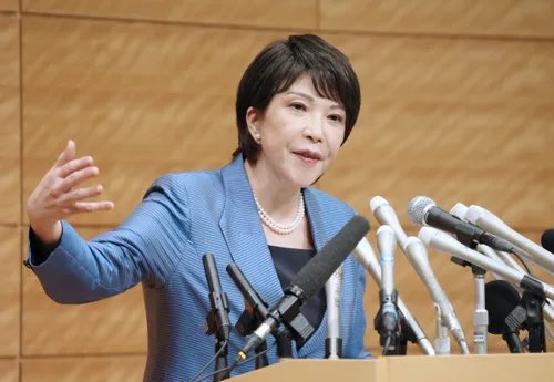 トランプ大統領→自国ファースト
　ミレイ大統領→自国ファースト
　メローニ首相→自国ファースト
　　　高市首相→自国ファースト
