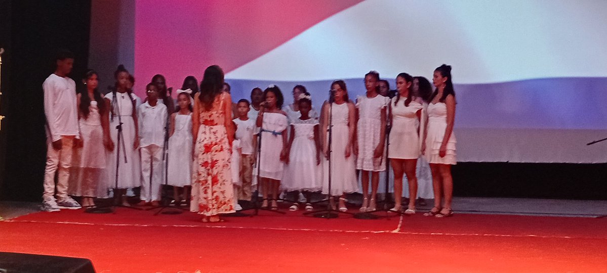 GinarteAlvarez's tweet image. La Isla se vistió de gala en saludo al día de la Cultura Cubana. Derroche de amor por la cubania y las tradiciones.
#IsladelaJuventud
#SentirPinero ##PoderPopular