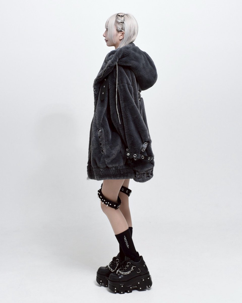 👁‍🗨REFLEM(レフレム) NEW ARRIVAL ベルト付きハイネックファー
