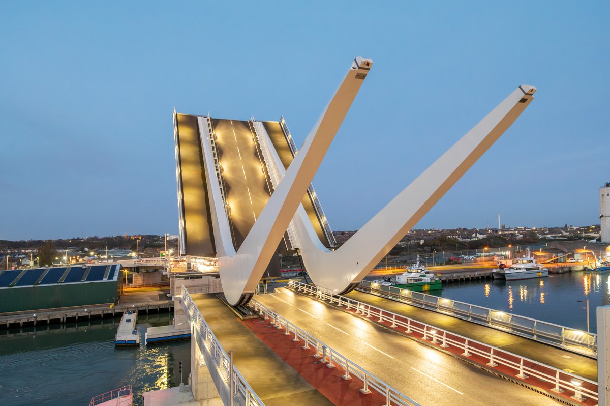 IStructE's tweet photo. 🌟 Shortlisted for the Structural Awards 2025: Gull Wing Bridge, Lowestoft, UK 🌟
Learn more: https://t.co/5H9lnv1S6k
Project by Arup, Moxon Architects and Farrans Construction.
#IStructE #structuralawards2025 #engineeringexcellence #hydraulics #suffolk #lowestoft #UK https://t.co/oQgNFvvizJ