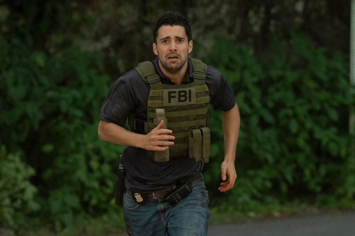 JuviCinefilo's tweet image. EL MEJOR ARCO DE REDENCIÓN QUE HE VISTO EN MUCHO TIEMPO.
SPOILERS #TASK

-Grasso:
Tom, ¿crees que he cumplido con mi penitencia?

-Tom:
En ningún momento te he juzgado para hacerte una penitencia. Las personas ya se martirizan suficiente a sí mismas.

#Task es una clase magistral…