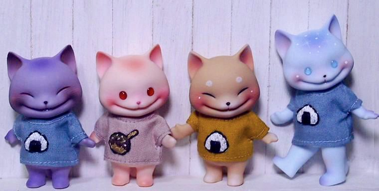 Knyan280's tweet image. ドルミスで、うずまきことり様(@uzukoto)の4chi2x＆4xサイズの刺繍シャツと御縁を頂けました💕久々の豆ズとネコネコショット📸 #PIPOS #DearMine