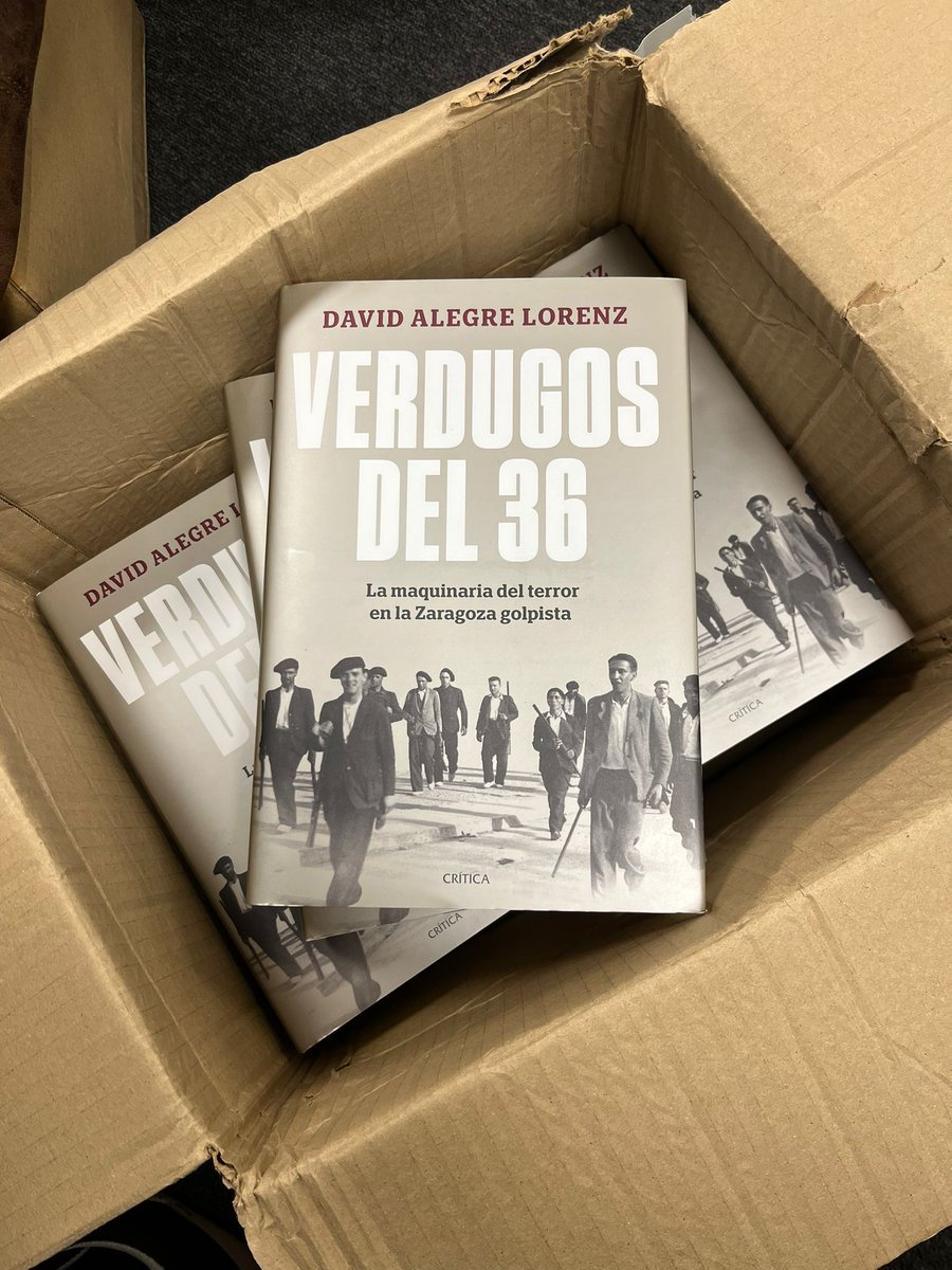 Me llega esta imagen desde <a href="/Ed_Critica/">Editorial Crítica</a>, a una semana vista de la salida de 'Verdugos del 36'. Parecía que no iba a llegar nunca este día y ya está aquí, después de tanto esfuerzo, espera y paciencia, después de tantos años de archivo, escritura y reescritura.