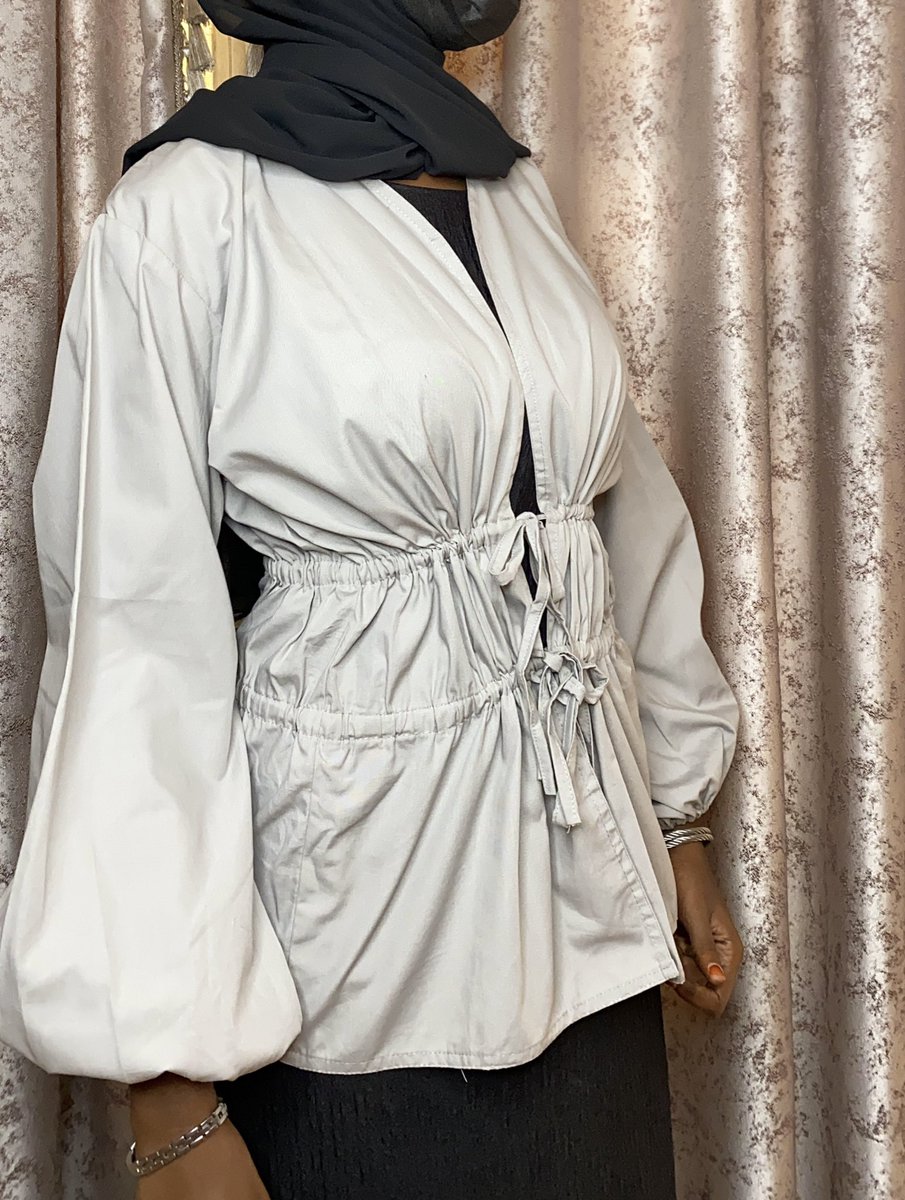 silhouette_ngr's tweet image. From stripes to plains, the silhouette of our newly added FaYe top stays winning 😌
Now available in your favorite solid tones, all sizes included.
Top: NGN 15,000 | Plain NGN 12,000
Trousers: NGN 14,500 (optional)