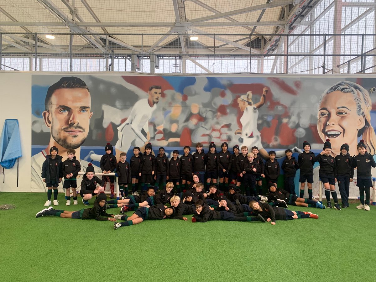 RGSprep's tweet image. Those on the Football Tour enjoyed an action-packed four days in the Northeast — training with Premiership teams, watching a Sunderland vs Wolves match, karaoke, bowling, golf and more! Haway the lads!

#RGSPrep #PrepSchoolSurrey #FootballTour