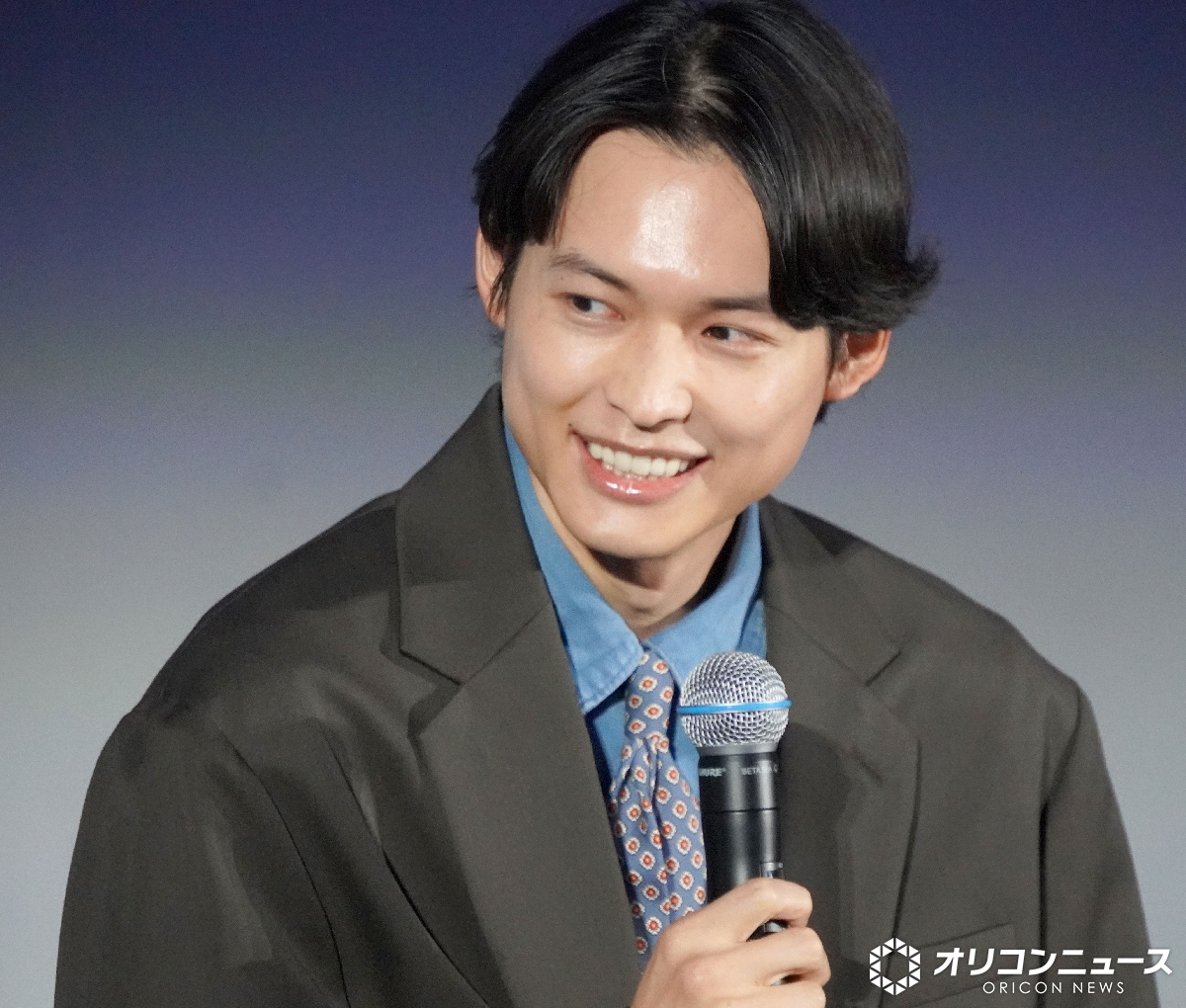 oricon's tweet image. 松村北斗、プラネタリウム生解説に挑戦✨
2回ミスに本気で落ち込む💧
「やりたくなかったな…」
oricon.co.jp/news/2413778/?…
#松村北斗 #SixTONES #秒速5センチメートル @5cm_movie_2025