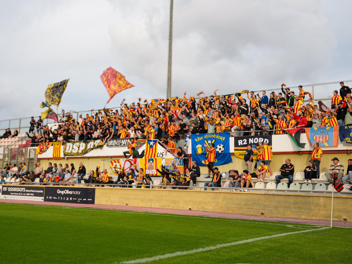 Diumenge més de 3️⃣0️⃣0️⃣ persones van envair la capital del Baix Camp, tenyint els seus carrers de quadribarrat!

Una gran jornada de germanor entre l'afició andreuenca. Les penyes, un cop més, fent quilòmetres i empenyent l'equip cap a la victòria!