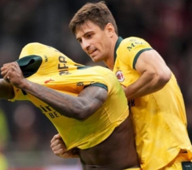 Milan memories tweet media