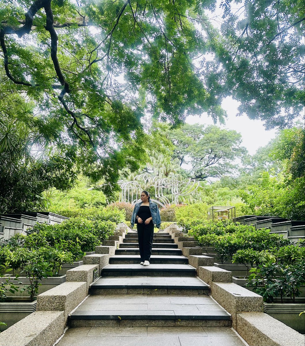 mitzi_fern's tweet photo. 🇭🇰Serenity in every steps. 🌿
#mitzitrvls #GreenEscape #WanderThroughNature #hongkong #serenevibes https://t.co/CTDLpN9Ya5