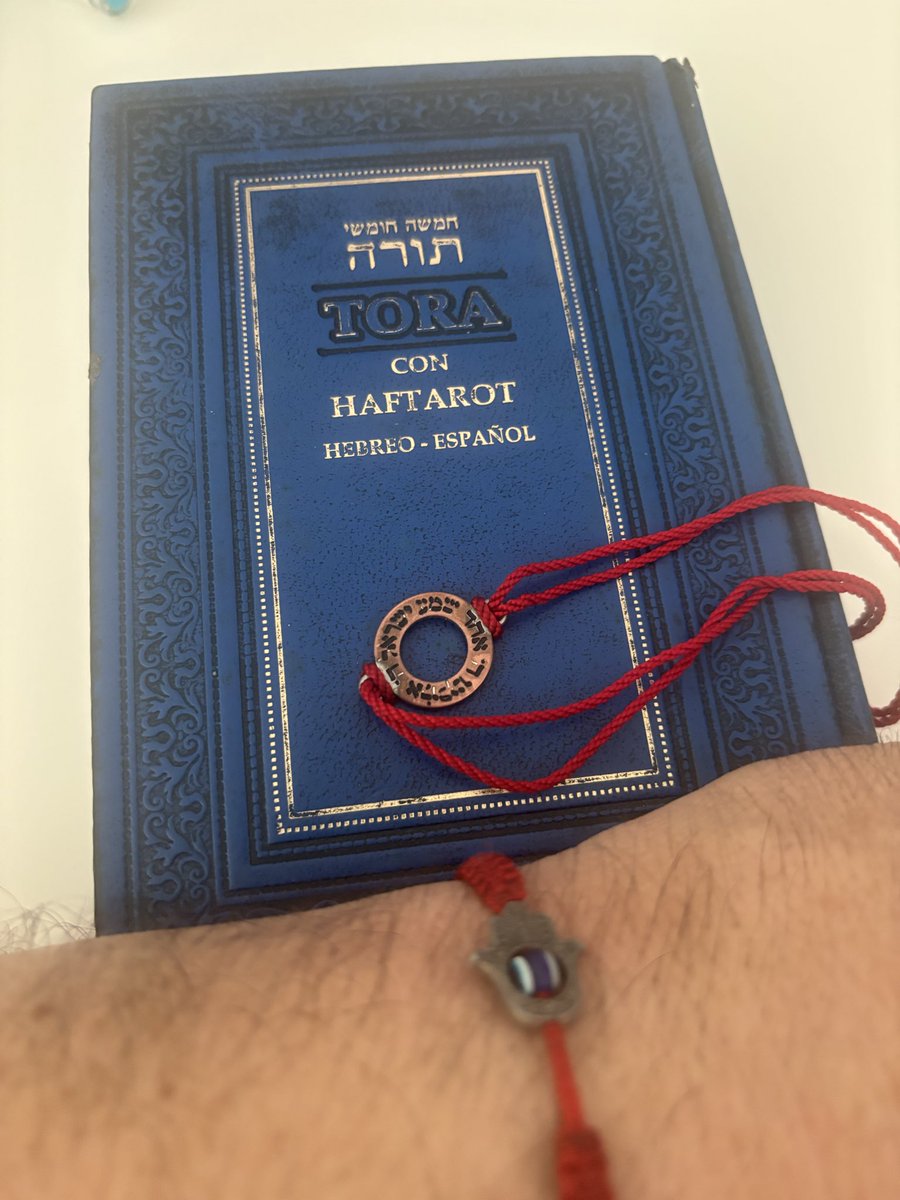 tatoquevedo's tweet image. #shavoutsefarad 10211210 #secondhalf #secondchance