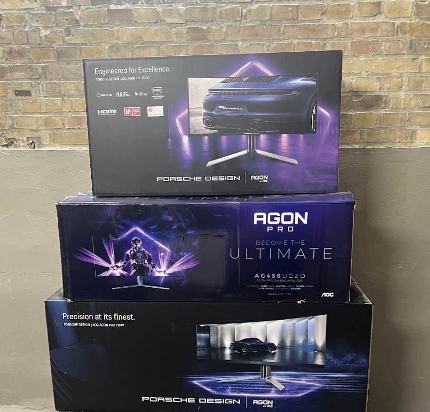 AGONbyAOC's tweet image. Which one of those monitors would fit your setup? 👀