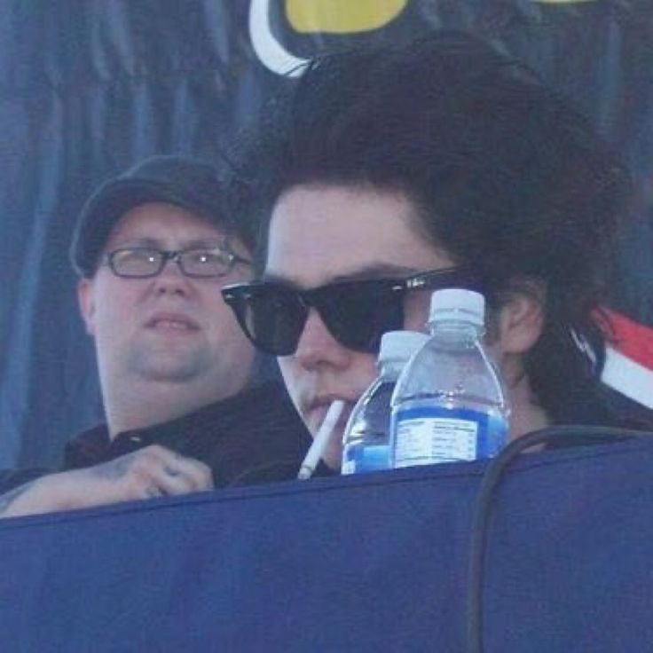 Daily mcr smoking tweet media