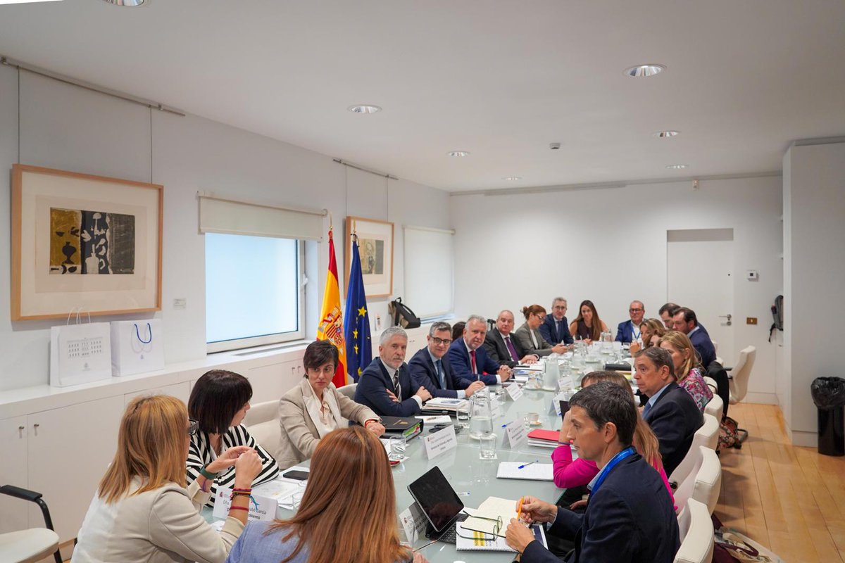 📷El ministro <a href="/felixbolanosg/">Félix Bolaños</a> ha asistido esta mañana a la reunión de la Comisión Interministerial para el desarrollo de medidas urgentes para el territorio afectado por la DANA.