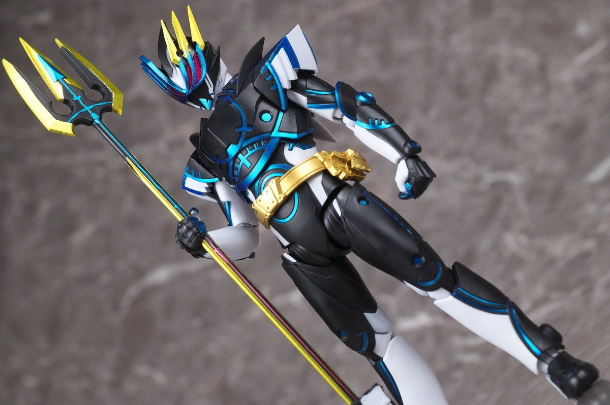 S.H.フィギュアーツ 仮面ライダーデュランダル オーシャンヒストリー