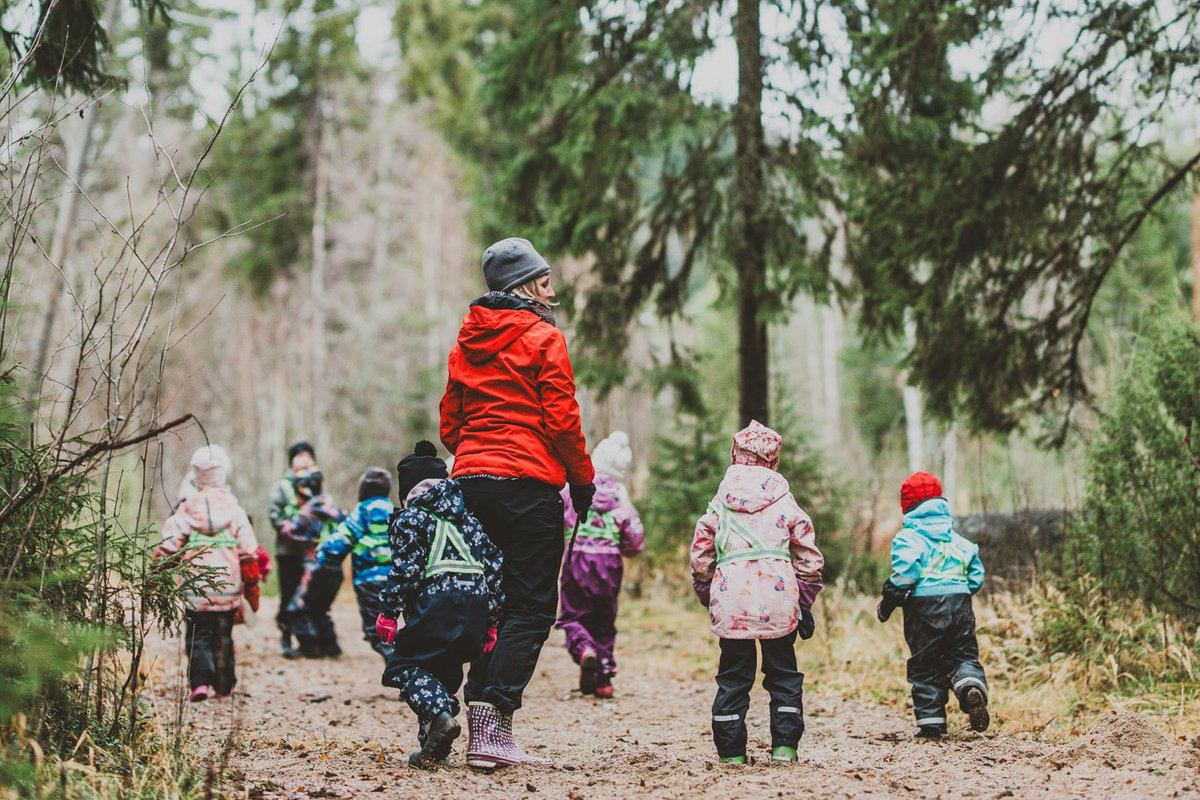 Hyvää kansainvälistä YK:n päivää!

🕊 YK täyttää tänä vuonna 80 vuotta. Päivän kunniaksi suosittelemme perehtymään tarkemmin YK:n lapsen oikeuksien yleissopimukseen! Se on maailman laajimmin ratifioitu ihmisoikeussopimus.
lapsiasia.fi/lapsen-oikeudet