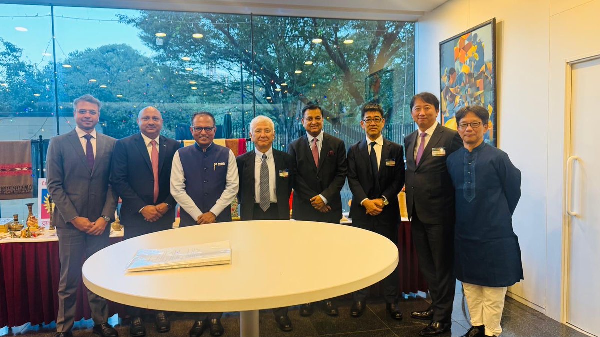 NileshShah68's tweet image. Many thanks 
@SMD_AM_jp and 
@IndianEmbTokyo 

For hosting a seminar on Indian economy for partners across Japan in the magnificent auditorium of Indian Embassy near imperial palace. 

Look forward to many such visits.