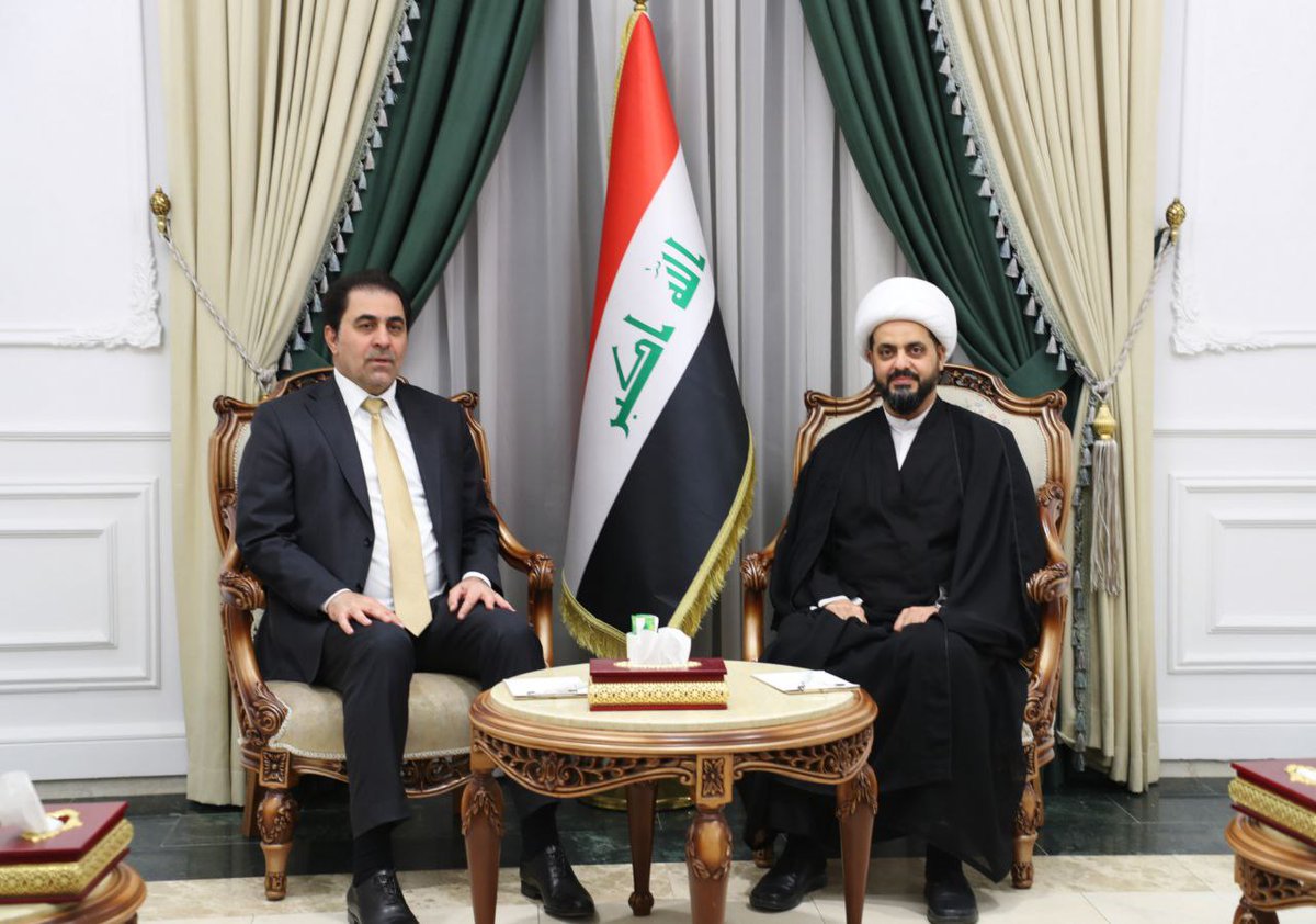 الشيخ الأمين يستقبلُ النائب الأول لرئيس مجلس النواب محسن المندلاوي

استقبل الأمينُ العام لحركة عصائب أهل الحق، سماحة #الشيخ_قيس_الخزعلي ، في مكتبه ببغداد، السيد محسن المندلاوي النائب الأول لرئيس مجلس النواب.
#عراق_قوي