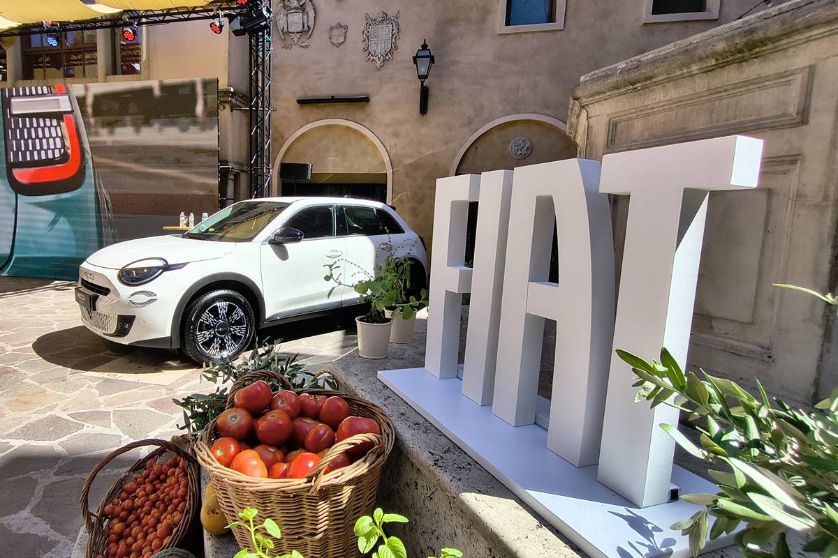 🚘Nuevo #Fiat600Hybrid: La Dolce Vita llega a la Argentina. Características y precio con un click aquí 👉 wp.me/pabQqR-tJS