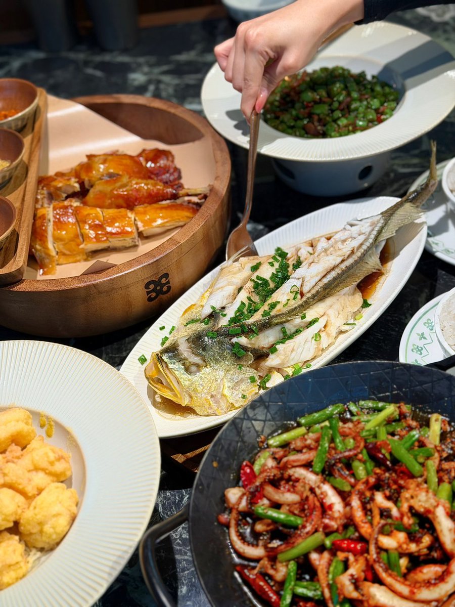 🌙 晩ごはんは今日のやさしい締めくくり   ほっとする灯りと、あたたかい香り。シンプルでも心がほぐれる時間。