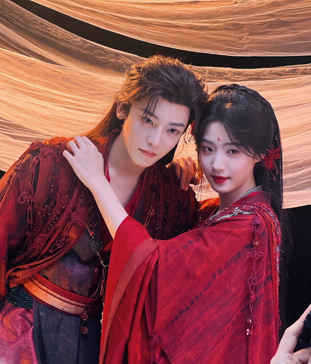 lovestheryu's tweet image. they look so good in red